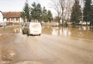 2001 Gelénes 03