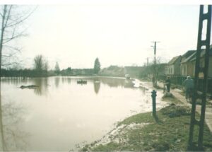2001 Gelénes 04
